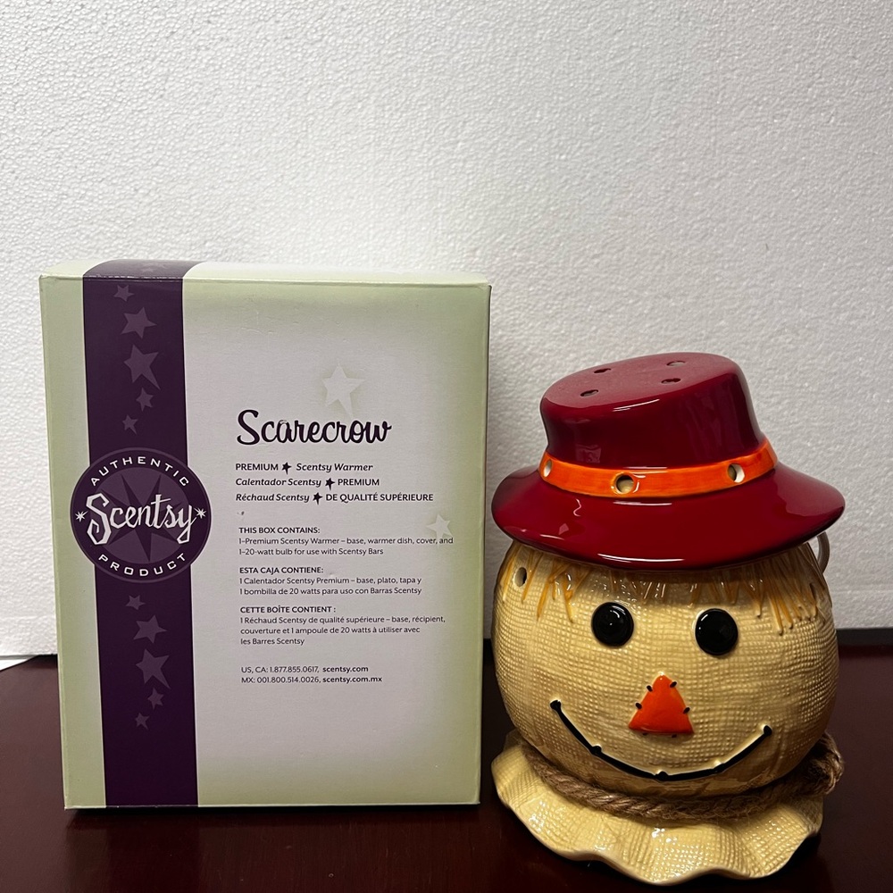 Scentsy Scarecrow Warmer with Red Hat and Tan Body